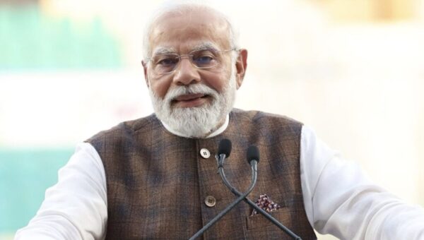 Premier Modi besucht erstmals seit 2018 China zum SOZ-Gipfel. Trumps Zölle und Kritik an Indiens Russland-Geschäften verschärfen den Handelskonflikt.