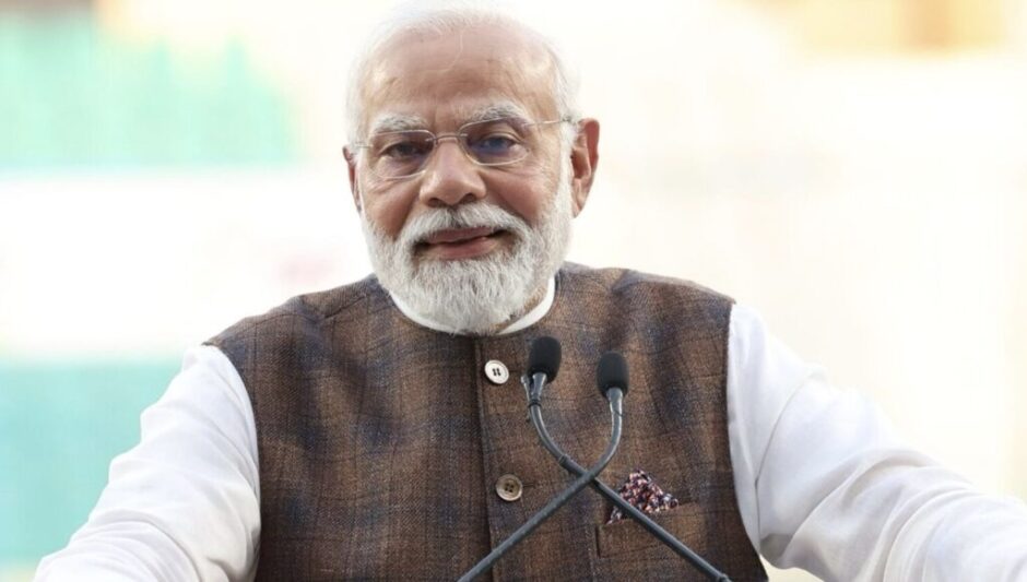 Premier Modi besucht erstmals seit 2018 China zum SOZ-Gipfel. Trumps Zölle und Kritik an Indiens Russland-Geschäften verschärfen den Handelskonflikt.