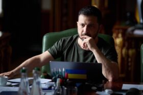 Selenskyj will mit Trump und Stubb koordiniert gegen Russlands Pläne handeln. Treffen zwischen Trump und Putin am 15. August in Alaska geplant.