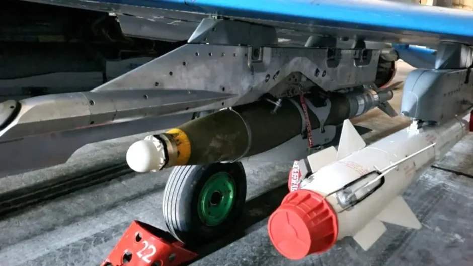 Die USA genehmigen den Verkauf von über 3.000 ERAM-Raketen an die Ukraine. Was bedeutet das für die Verteidigung, Politik und das Kräfteverhältnis im Krieg?