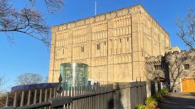 Norwich Castle erstrahlt neu: Mittelalterliche Ikone nach Millionen-Renovierung wieder geöffnet