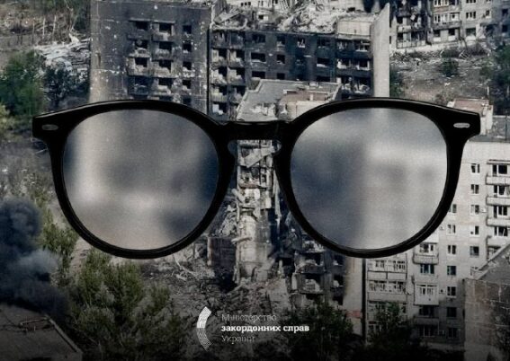 Woody Allen verteidigt seine Teilnahme am Moskauer Filmfestival und reagiert auf Kritik des ukrainischen Außenministeriums mit klaren, aber umstrittenen Aussagen.
