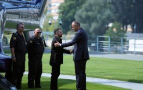 Wolodymyr Selenskyj sprach mit Donald Trump und europäischen Spitzenpolitikern über koordinierte Schritte, um den russischen Krieg zu beenden und Frieden in Europa zu sichern.