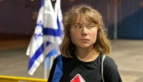Greta Thunberg und Hunderte Aktivisten wollten die Gaza-Blockade brechen. Ein Sturm stoppte die Flottille, die aus 44 Ländern kam, und zwang zur Verschiebung der Mission.