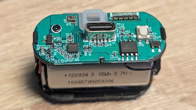 Ingenieur Bogdan Ionescu aus Rumänien baut 2025 aus einer E-Zigarette den VapeServer. Renewz berichtet über ein Upcycling-Projekt mit weltweiter Resonanz.