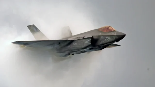 Die USA entsenden zehn F-35-Kampfflugzeuge nach Puerto Rico, um Drogenkartelle im südlichen Karibikraum zu bekämpfen.