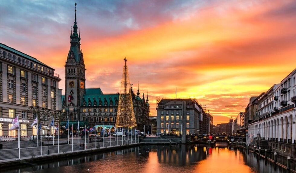 Hamburg Sehenswürdigkeiten 2025 – entdecken Sie die Speicherstadt, Elbphilharmonie, Hafenrundfahrten und Kultur. Preise, Tipps und Highlights der Hansestadt im Überblick.