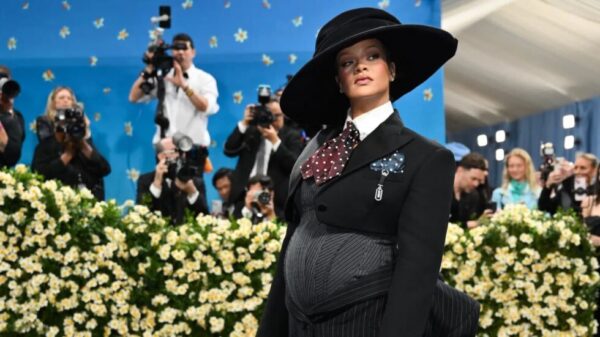 Rihanna und A$AP Rocky sind Eltern einer Tochter: Rocky Irish Myers. Die Musiker teilen ihr Glück und zeigen, wie wichtig Familie im Rampenlicht bleibt.