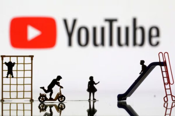Die EU-Kommission untersucht Snapchat, YouTube, Apple App Store und Google Play auf Kindersicherheitsmaßnahmen nach dem Digital Services Act.