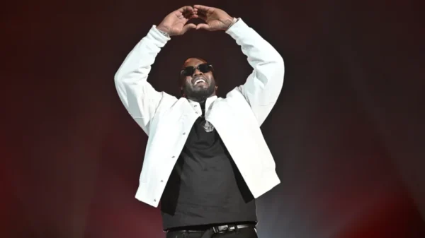 US-Rapper P. Diddy wurde zu vier Jahren und zwei Monaten Haft verurteilt. Das Gericht befand ihn schuldig, Reisen von Frauen zur Prostitution organisiert zu haben.