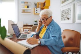 Die Aktivrente 2026 soll Rentnern 2.000 Euro steuerfrei bringen. Das DIW rechnet mit 25.000 neuen Jobs, aber der fiskalische Nutzen ist fraglich. Alle Fakten zur Reform.