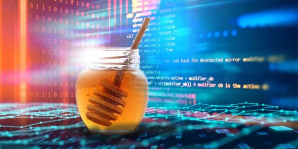 Cyber Deception: Lernen Sie im Workshop 2025/2026, wie Sie Honeypots in Netzwerken & Clouds einrichten, um Angreifer zu täuschen und IT proaktiv zu schützen.