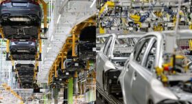 Deutsche Autobauer 2026: Analyse der Quartalszahlen, Strategien zur Marktwende und Hoffnung durch Elektro-Innovationen. Erfahren Sie alles über den Wandel der Industrie